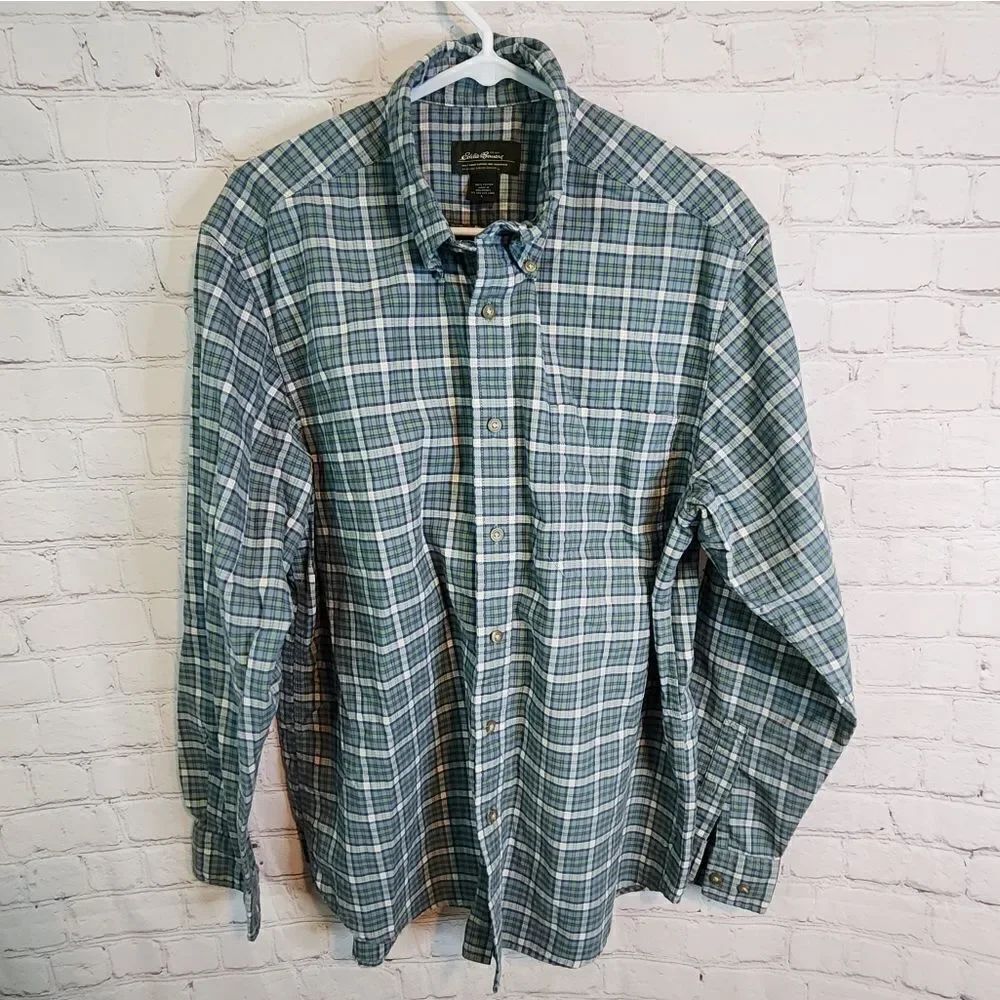 Men's Eddie Bauer longsleeve button-down shirt, size Large